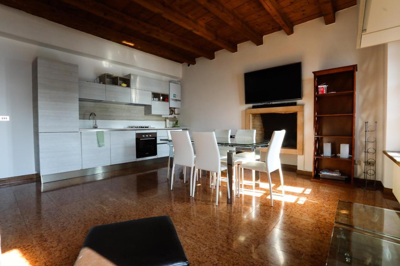 Welcome Traveller Merlo Nero Apartments Garda  Exterior photo